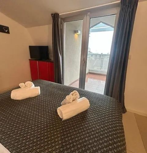 Aparthotel Altomare 3*