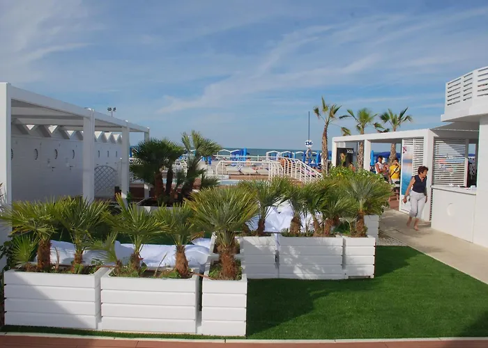 Aparthotel Altomare Riccione